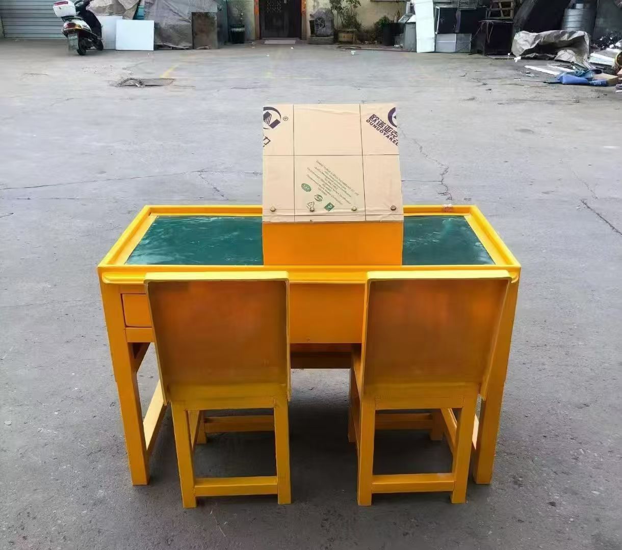 马鞍山防静电导通桌井下煤矿火工品发放桌：危险品流转的安全守护者